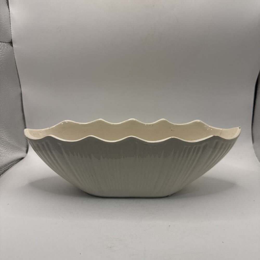 Vintage USA Pottery Ivory Ceramic Planter Bowl Scalloped Rim Ribbed 12” *